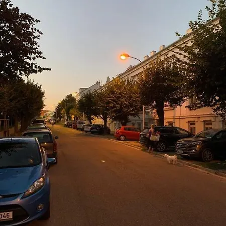 Bytecek V Prizemi . * Зноймо
